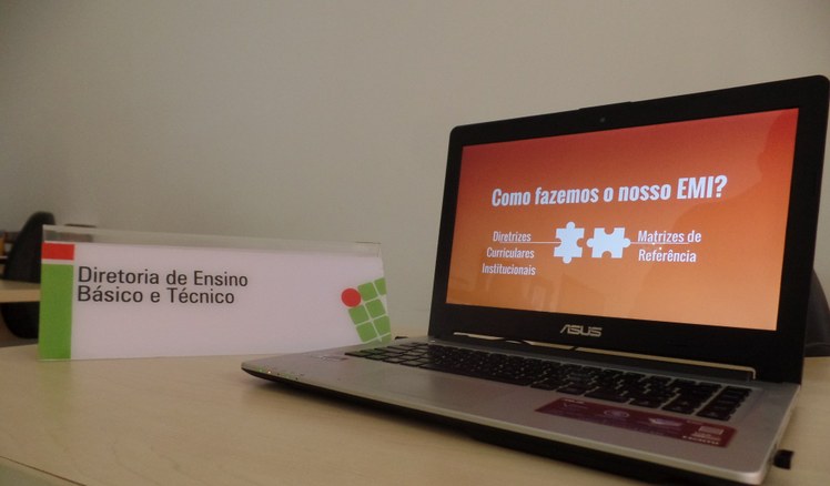 ensino-tecnico.JPG